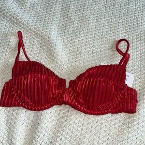 Dippin Daisys under wire swim top size small